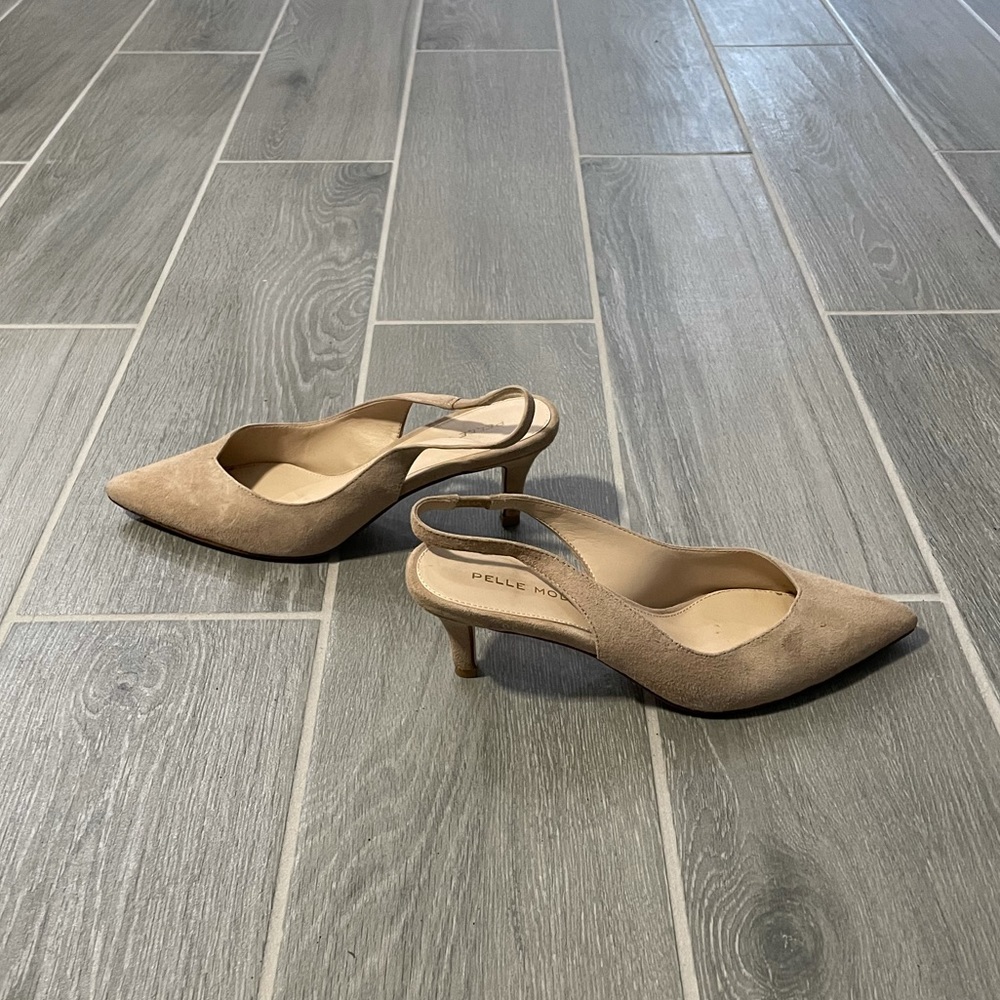Mushroom per company, but its a nude suede.